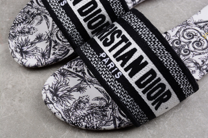 d*or sandal0011