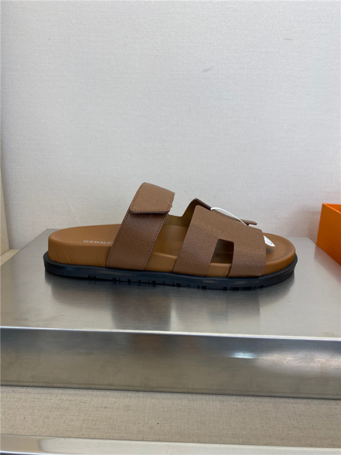 herme* sandal h57