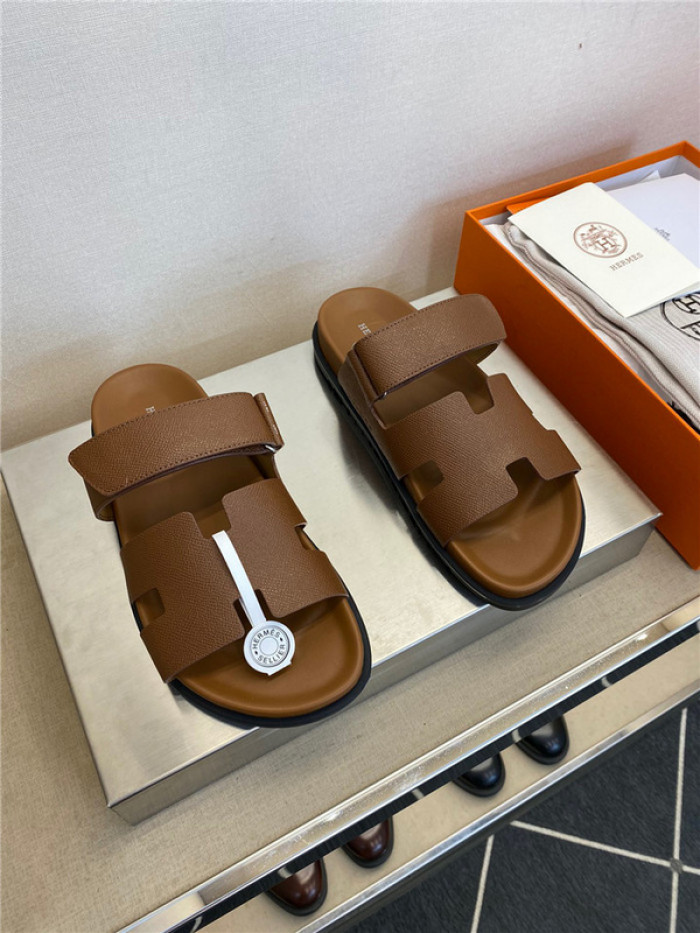 herme* sandal h57