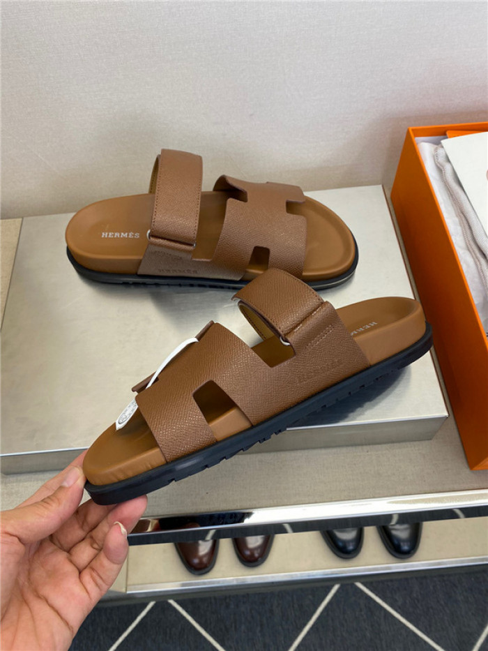 herme* sandal h57