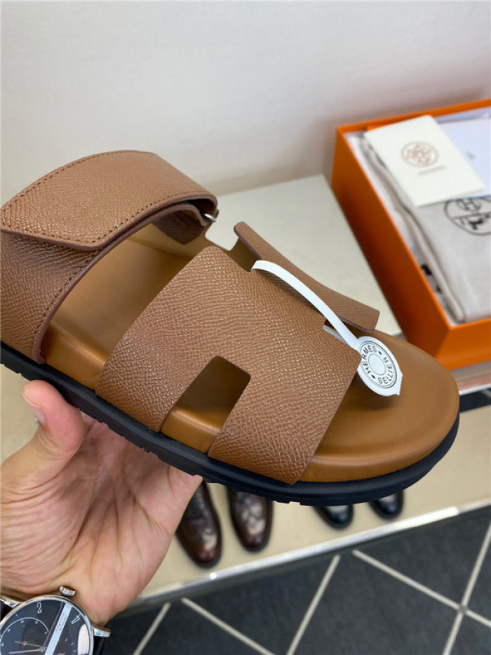 herme* sandal h57