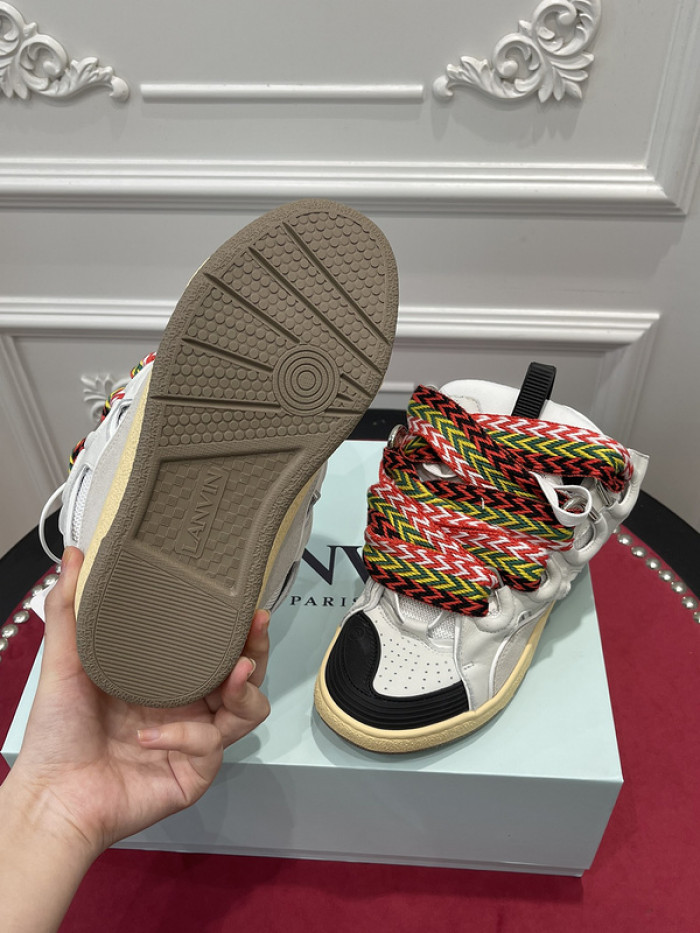 lavin sneaker1