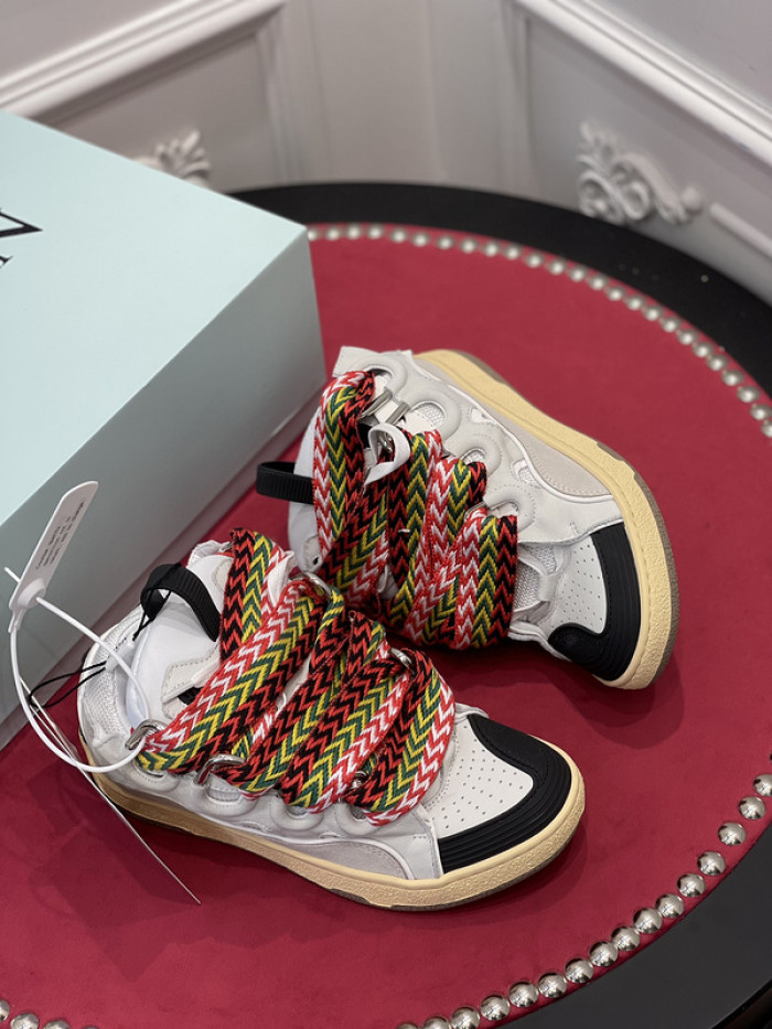 lavin sneaker1