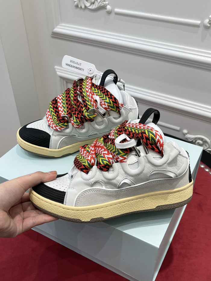 lavin sneaker1