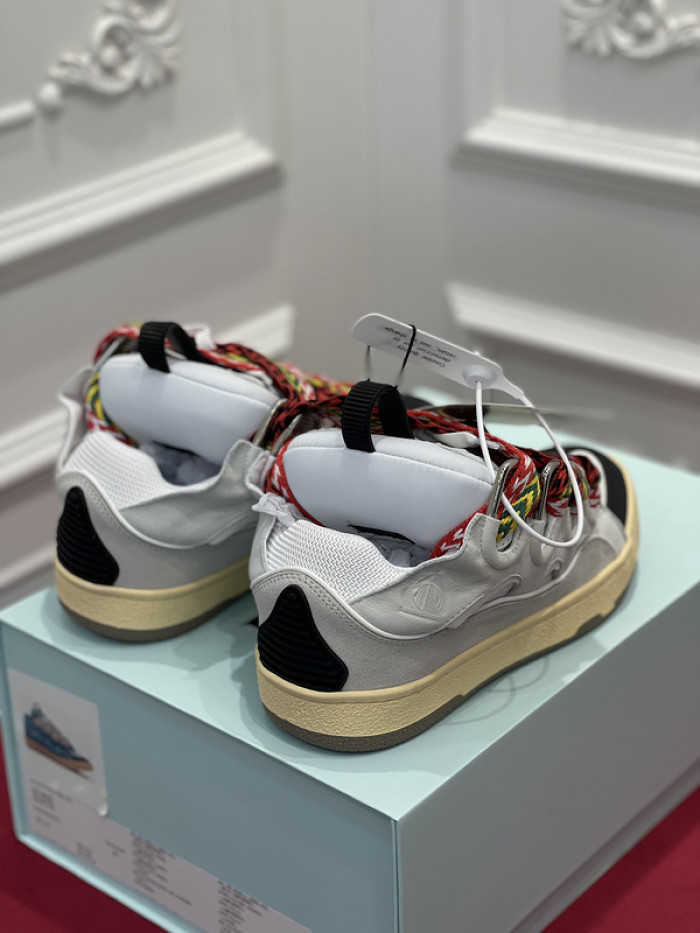 lavin sneaker1