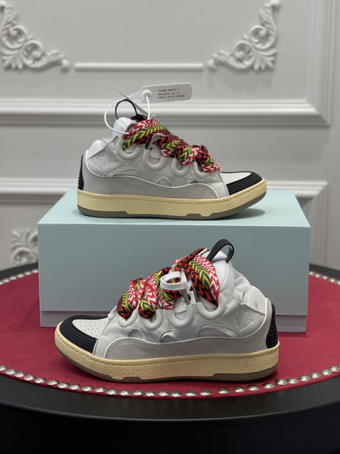 lavin sneaker1