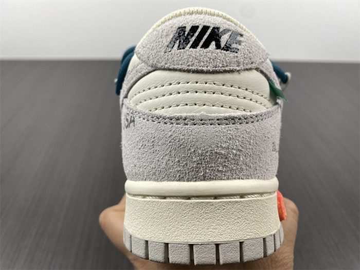 ofw x dunk low “16 of 50” dj0950-111