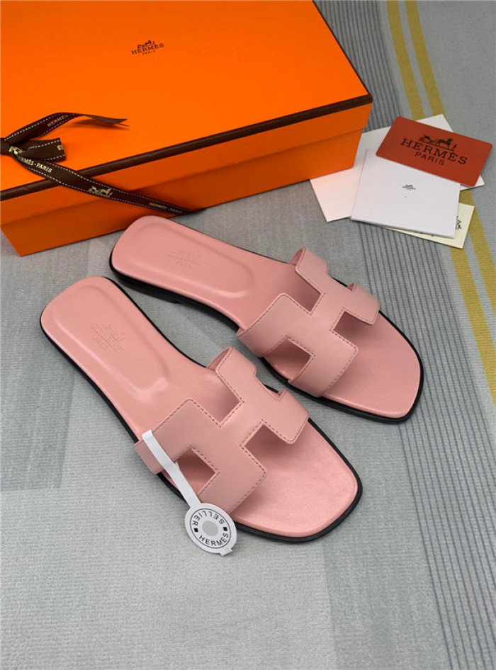 herme* sandal19