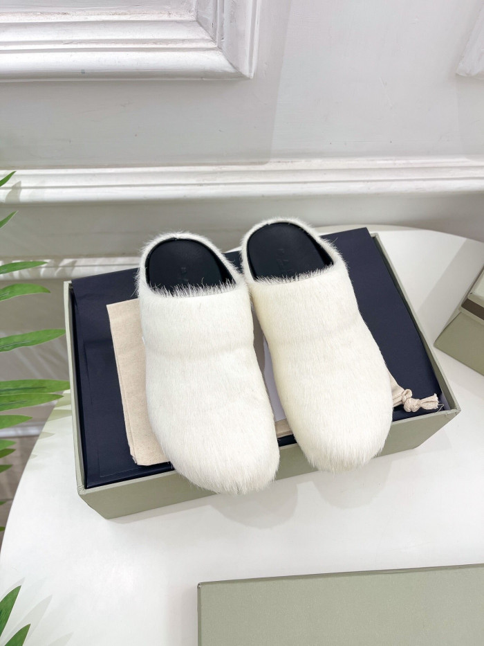 white long hair calfskin fussbett sabot mar04
