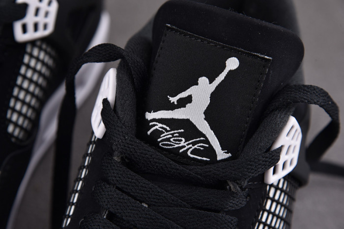 air jordan 4 “white thunder” fq8138-001