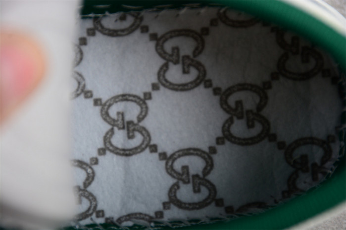 G*u*i* trainer sneaker 113