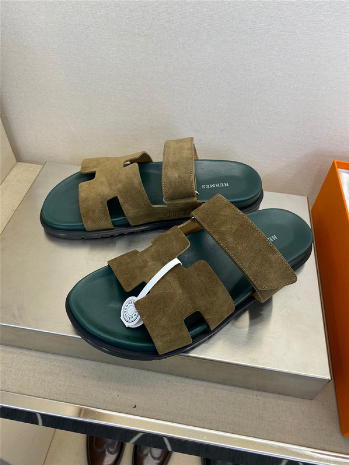herme* sandal h67