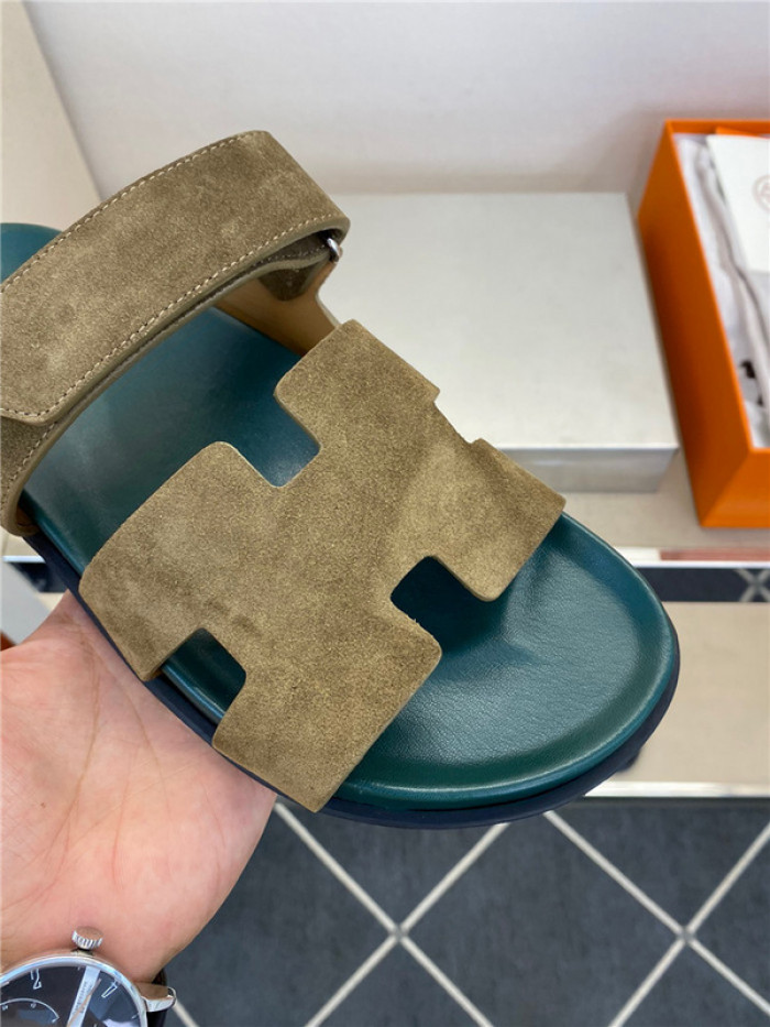 herme* sandal h67