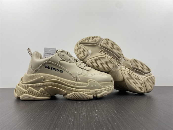 triples trainer sneakers 2000045