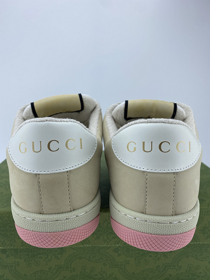 G*u*i* trainer sneaker 121