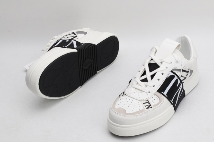 v*lentino garavani white vl7n sneakers m237119