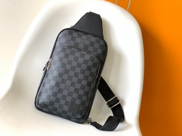 LV Damier Infini Avenue Bag