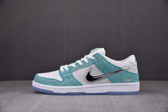 nike sb dunk low april skateboards fd2562-400