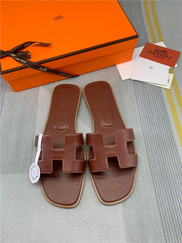herme* sandal20