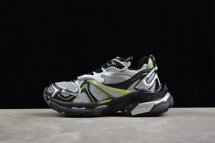 Balenciaga runner W3RXP2315