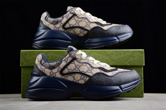 G*u*i* trainer sneaker 107