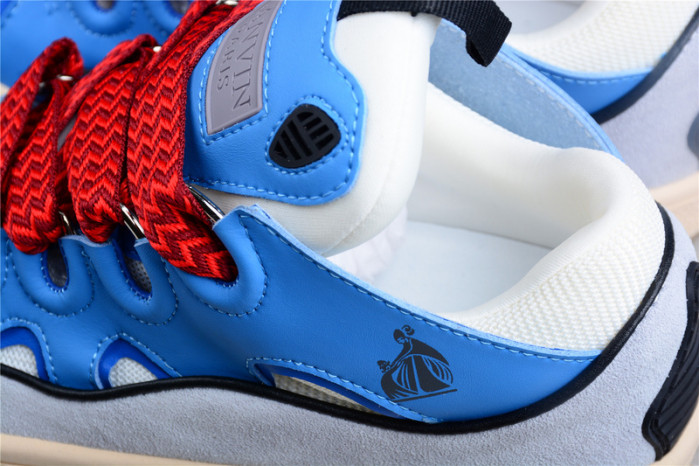 lavin sneaker2