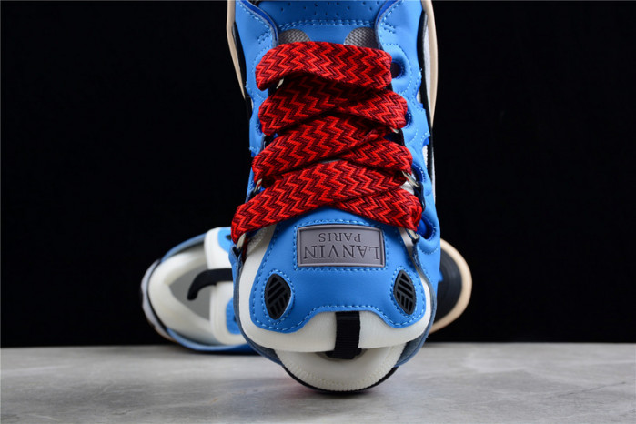 lavin sneaker2
