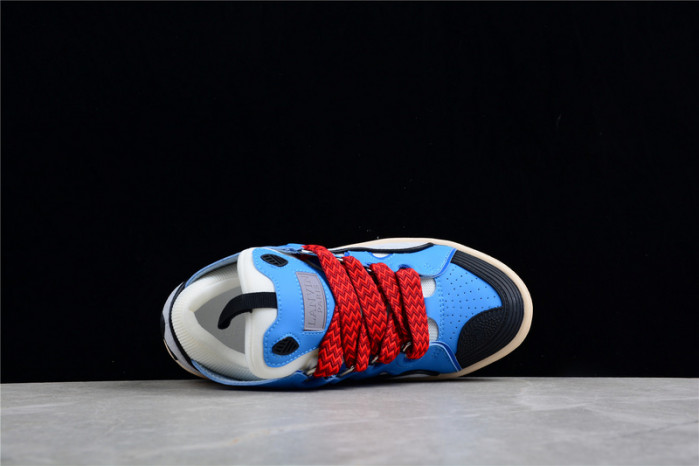 lavin sneaker2