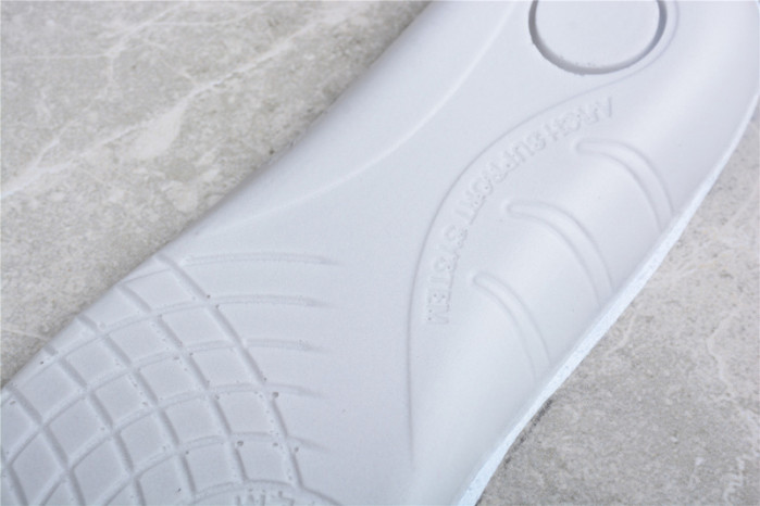 lavin sneaker2