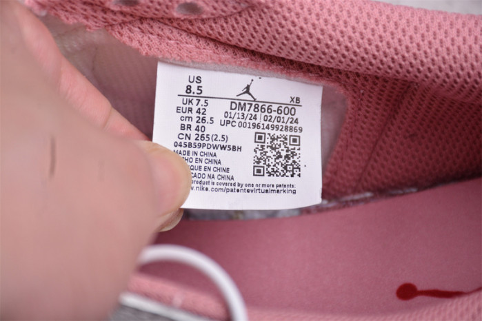 TRAVIS SCOTT X AIR JORDAN 1 LOW OG “white and pink” DM7866-105