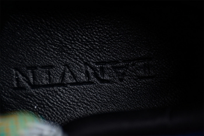 lavin sneaker22