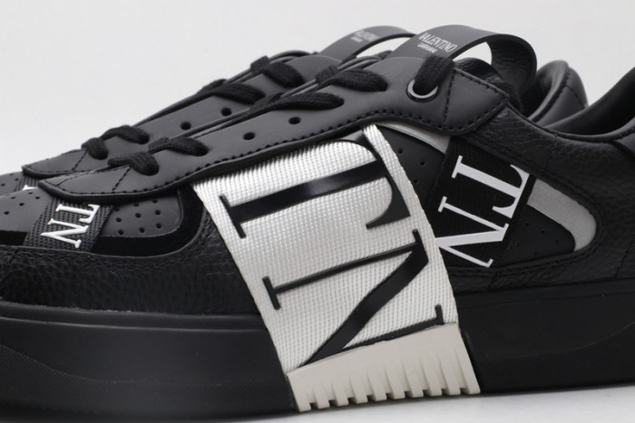 v*lentino garavani white vl7n sneakers m237118