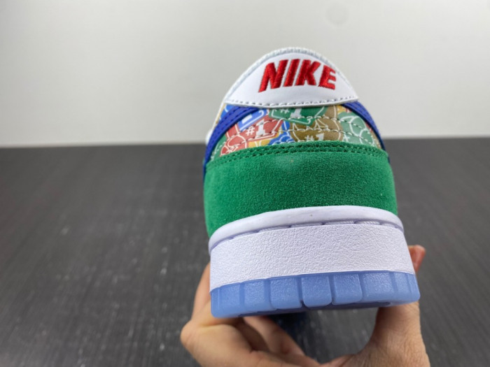 Nike Dunk Low Foam Finger DZ5184-300