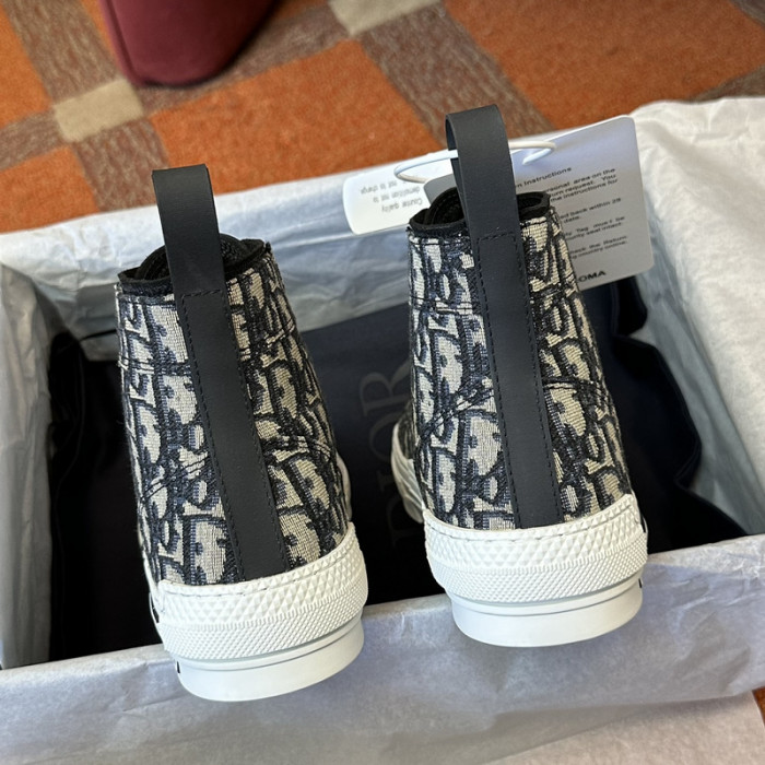 DIO* SNEAKERS B30 T0000-220