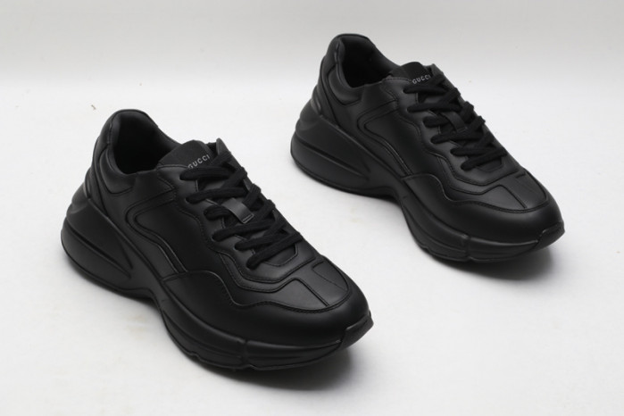 G*u*i* trainer sneaker 87