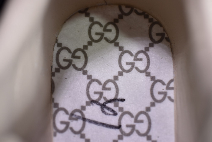 G*u*i disney x rhyton vintage trainer sneaker 498916 a9l00 9522