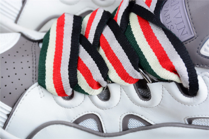 lavin sneaker3