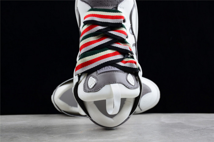 lavin sneaker3