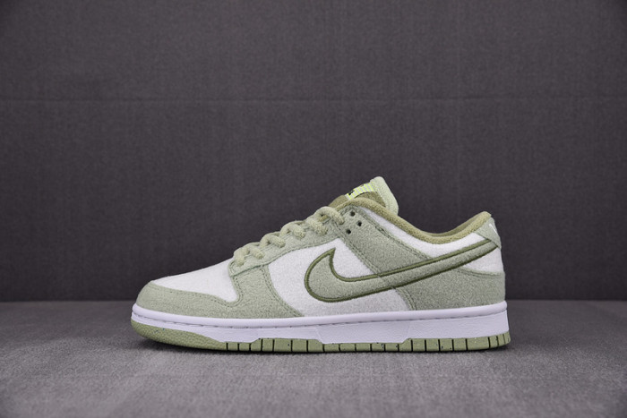 Nike Dunk Low SE Fleece Pack Honeydew (W) DQ7579-300