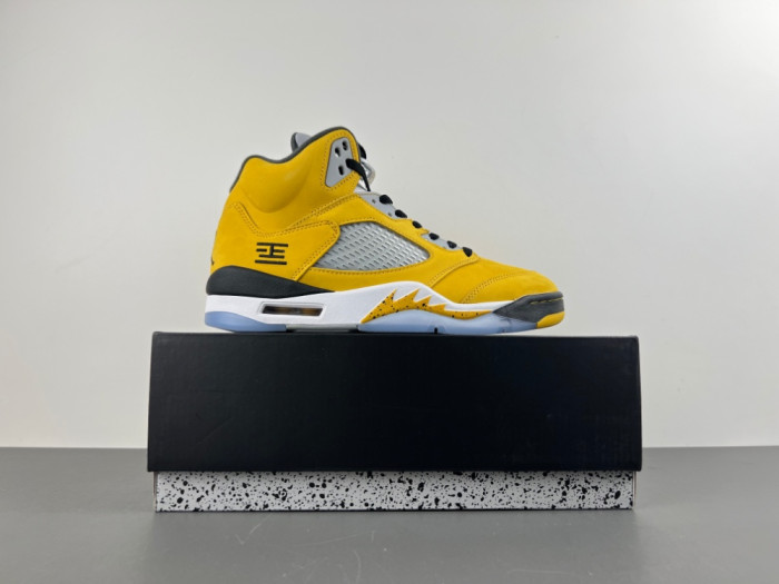 Air Jordan 5 Retro Tokyo T23 (2025) IO3372-700