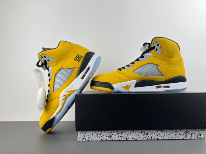 Air Jordan 5 Retro Tokyo T23 (2025) IO3372-700