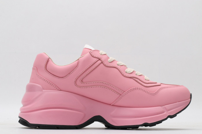 G*u*i* trainer sneaker15