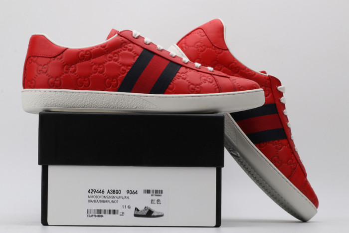 G*u*i* trainer sneaker65