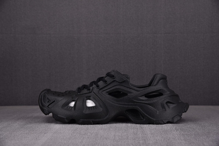 balenciag* hd lace-up sneaker w3ces1000