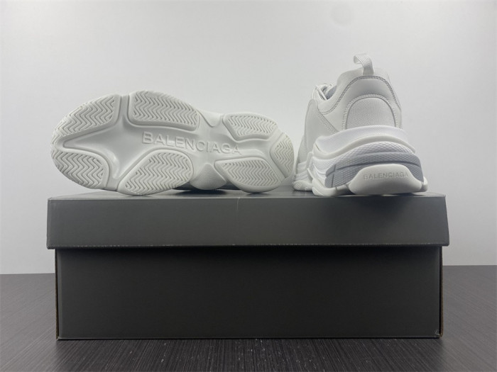 triples trainer sneakers 2000047