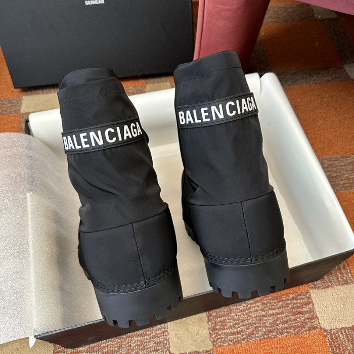 BALENCIAG* BOOT 217