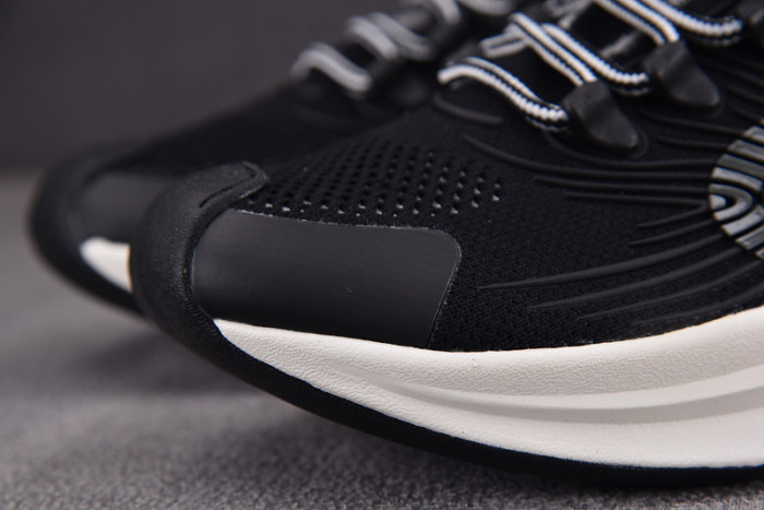 G*u*i* trainer sneaker usm108442