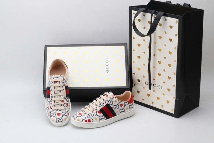 G*u*i* trainer sneaker57