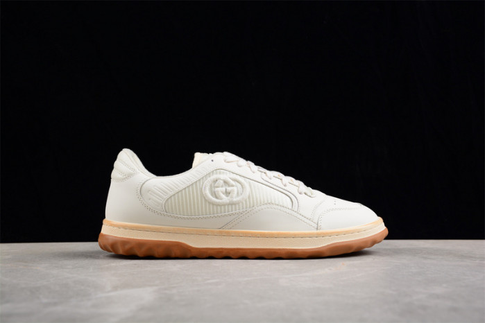 G*u*i* trainer sneaker 105