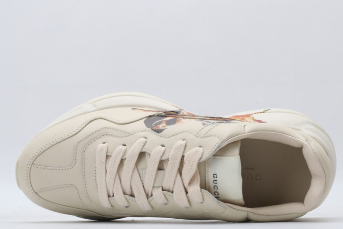 G*u*i* trainer sneaker32